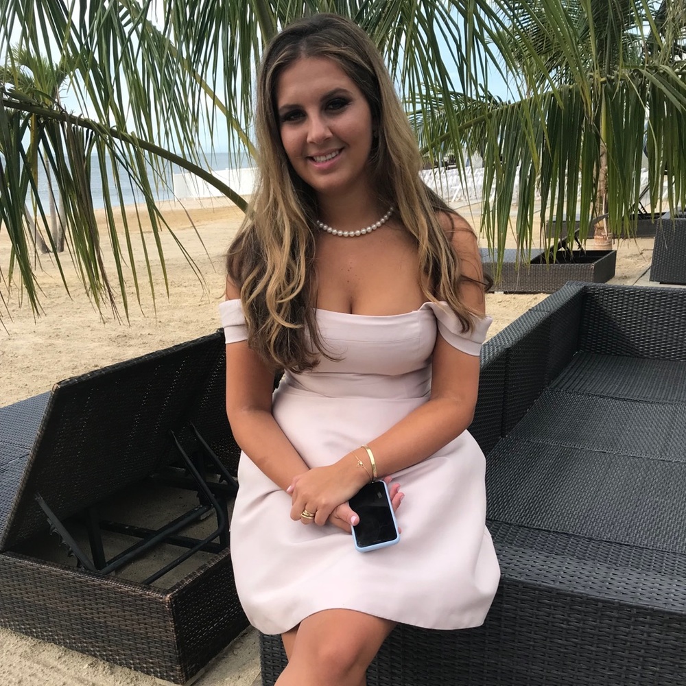 Meet your Posher, Sabrina